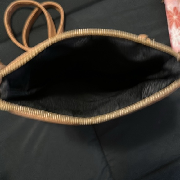 Cities Trend Crossbody Handbag x2 - Picture 3 of 4